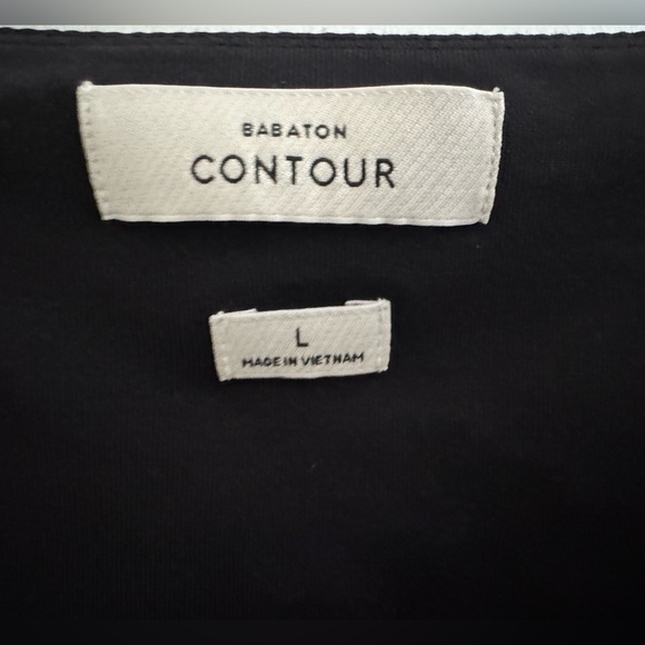 Aritzia contour square neck size L - Picture 2 of 3